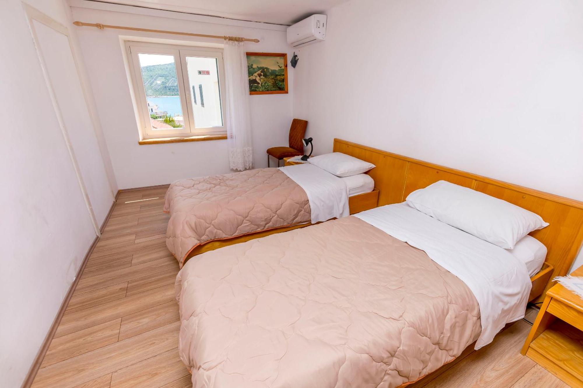 Apartment Jelena Primosten Exterior photo